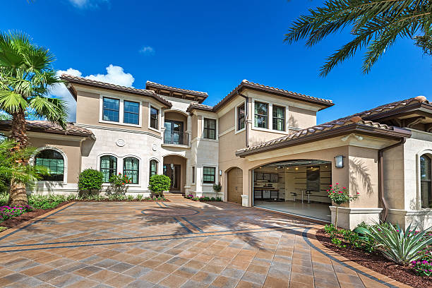 Best Residential Driveway Paver Services  in Lakewood Clu, MI